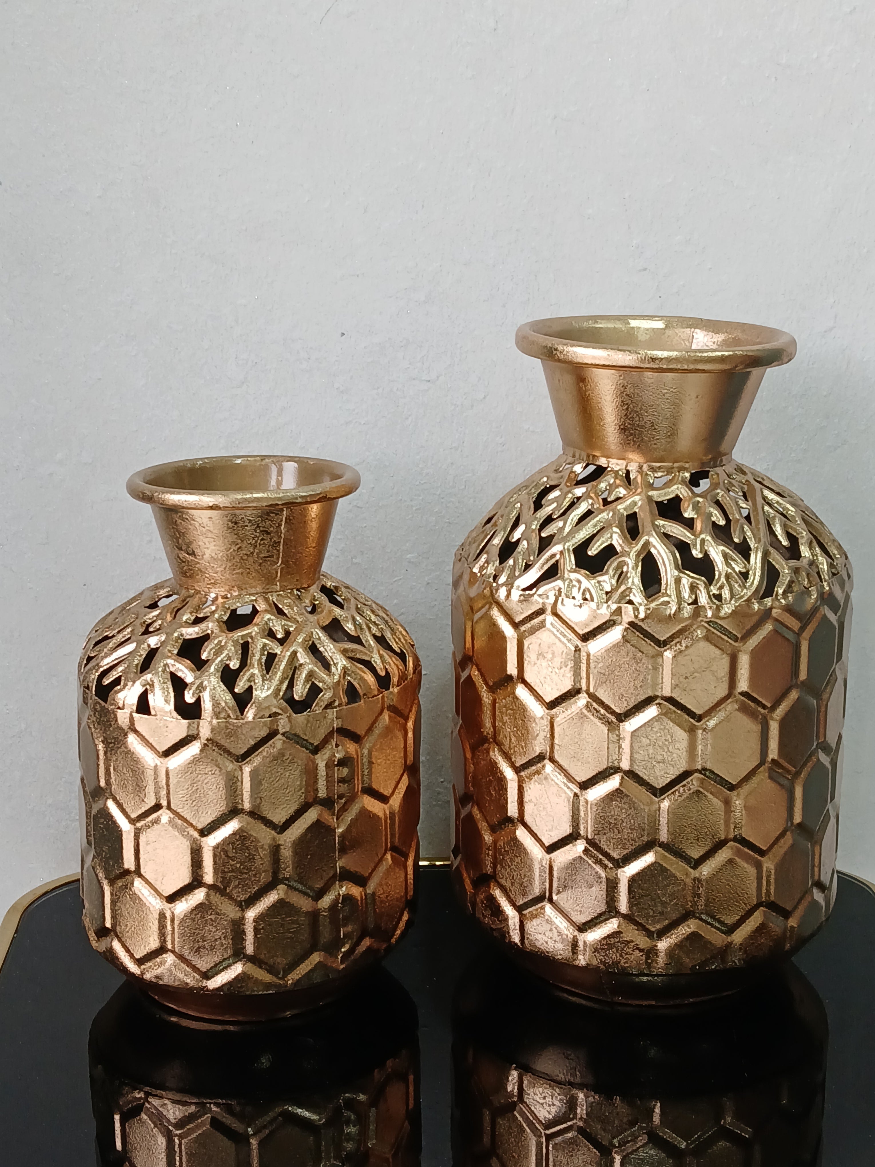 Gold Honeycomb Pattern Decorative Vase Set